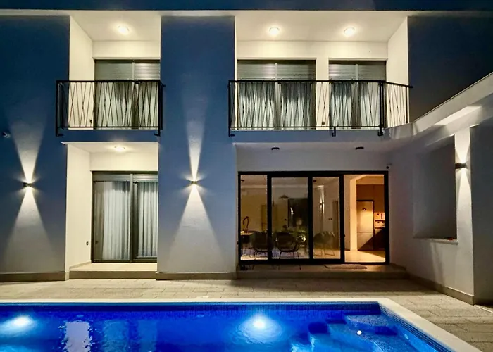 White Villa, Brac Villa *