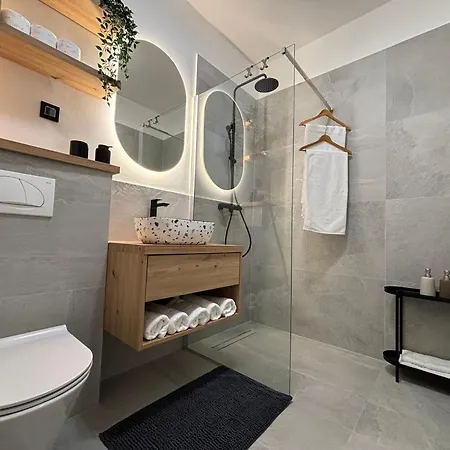 White Villa, Brac Villa Splitska