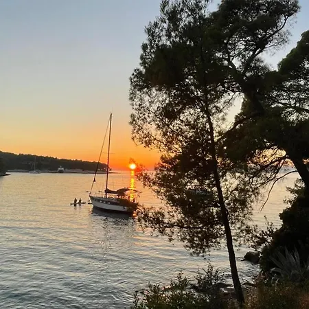 White Villa, Brac Villa