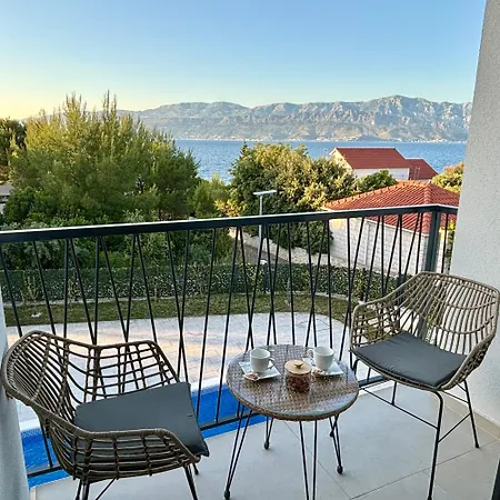 White Villa, Brac Villa