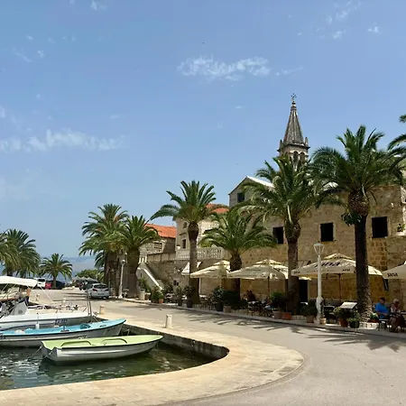 White Villa, Brac Splitska