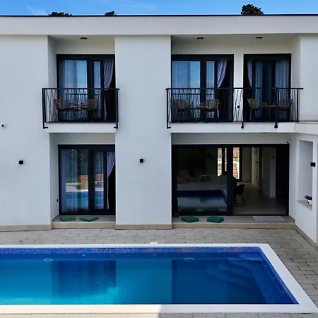White Villa, Brac Villa Splitska