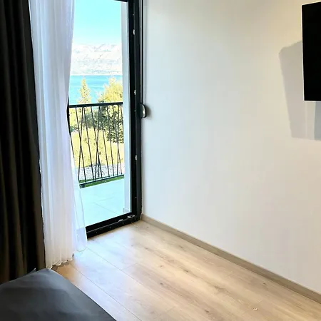 White Villa, Brac Villa