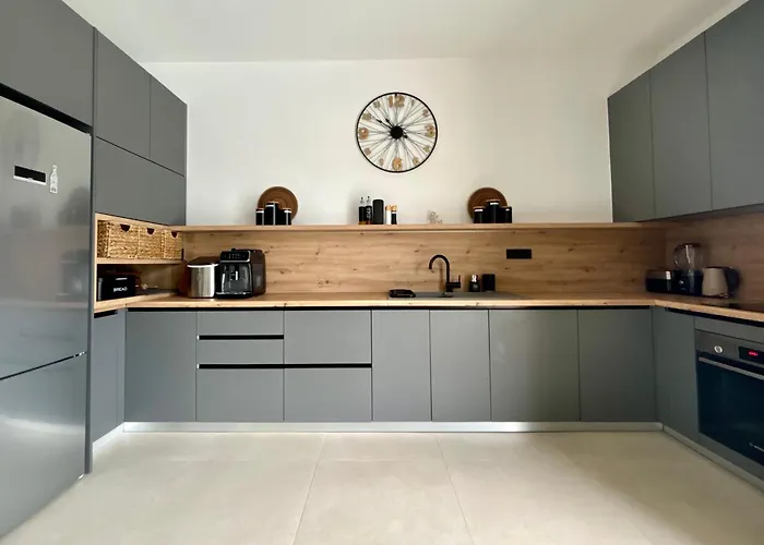 White Villa, Brac Villa