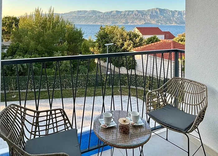 White Villa, Brac * Splitska