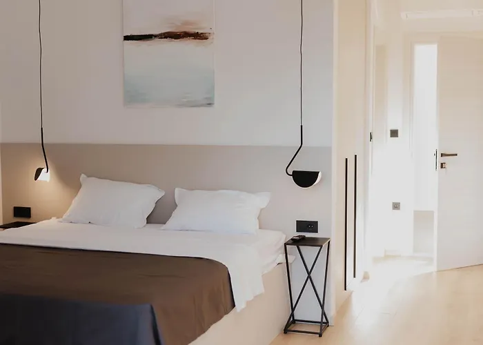 White Villa, Brac Willa