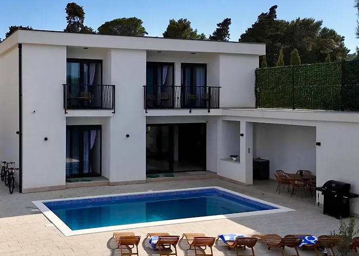 White Villa, Brac *