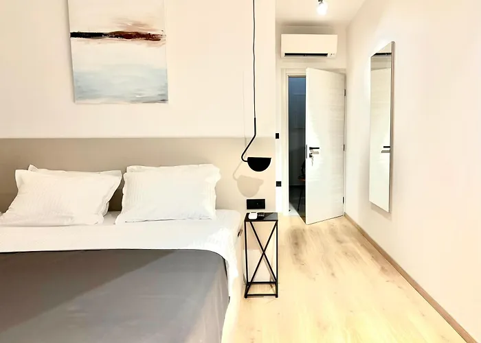 White Villa, Brac فيلة سبليتسكا