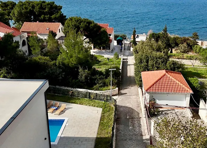 White Villa, Brac
