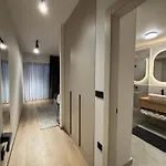 White Villa, Brac Сплитска