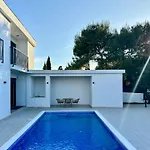 Вилла White Villa, Brac