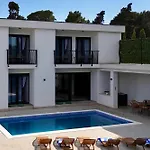 White Villa, Brac *