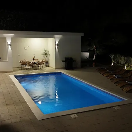 White Villa, Brac * Splitska