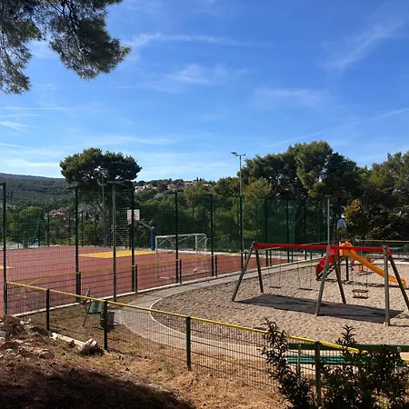 וילה White Villa, Brac ספליטסקה