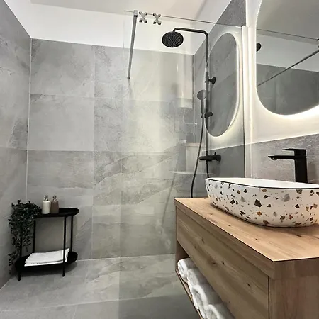 White Villa, Brac Сплитска